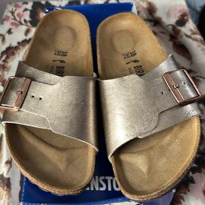 Size 38 women’s Birkenstock sandals